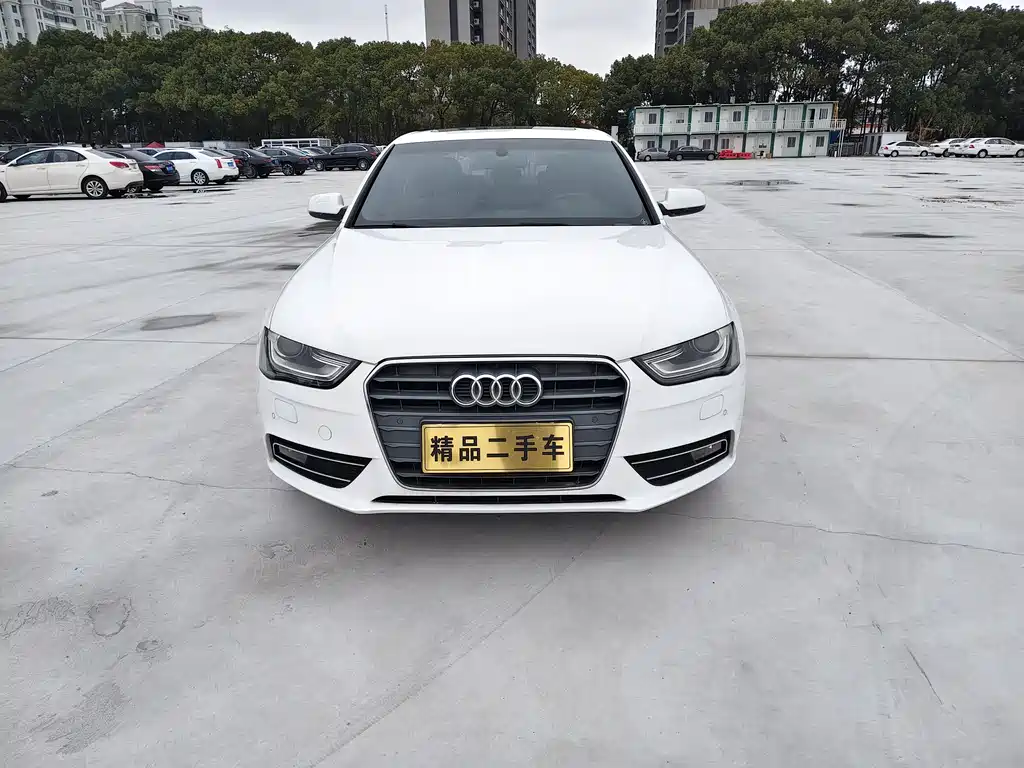 Audi A4L 2015