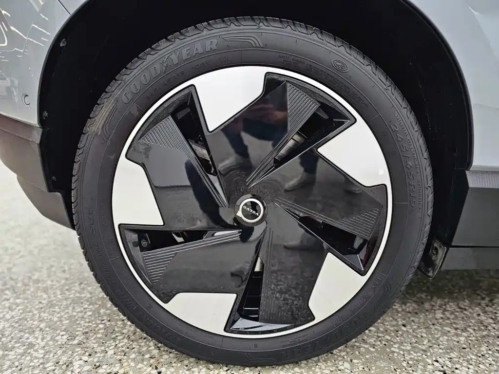 Volvo EX30 — миниатюра 6