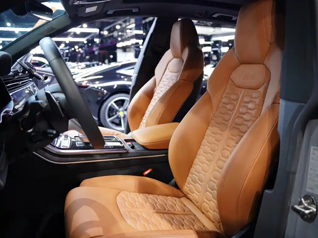 Audi RS Q8 — миниатюра 13