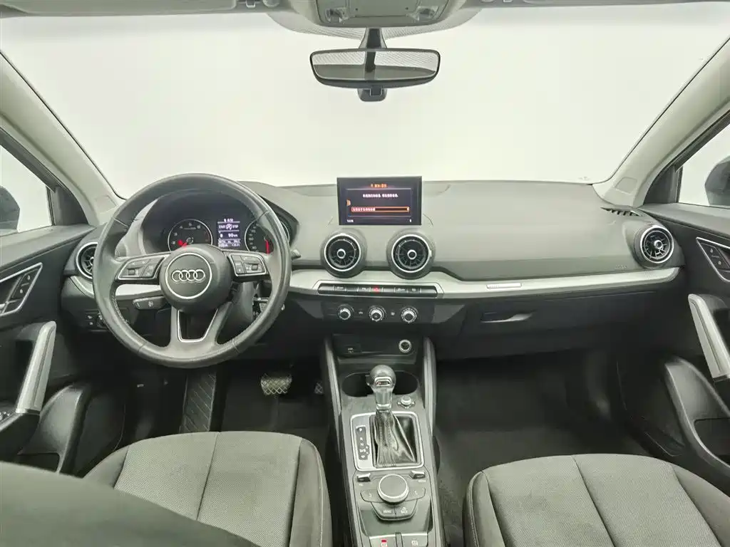 Audi Q2L 2021 35 TFSI