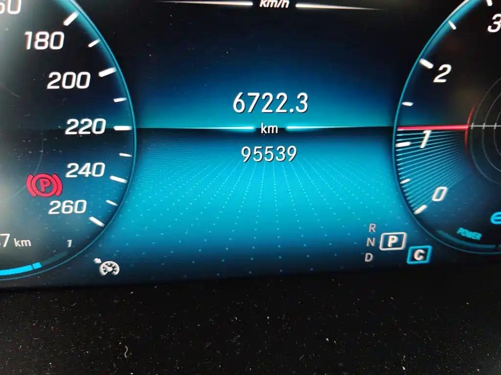 Mercedes-Benz C-Class — миниатюра 13
