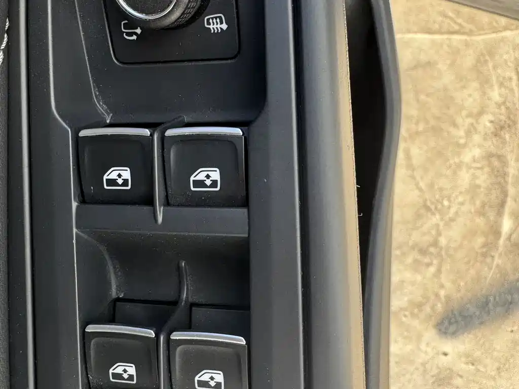 Volkswagen Golf — миниатюра 10