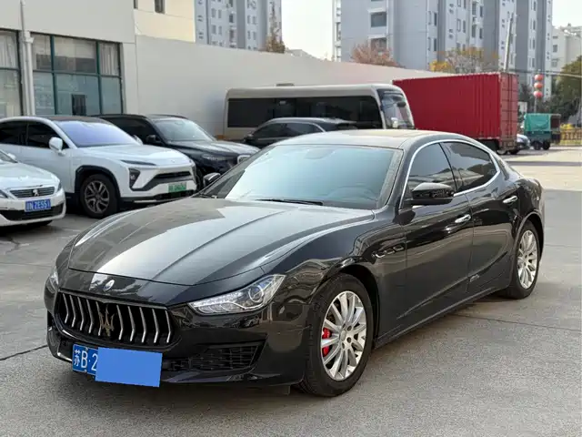 MASERATI GHIBLI