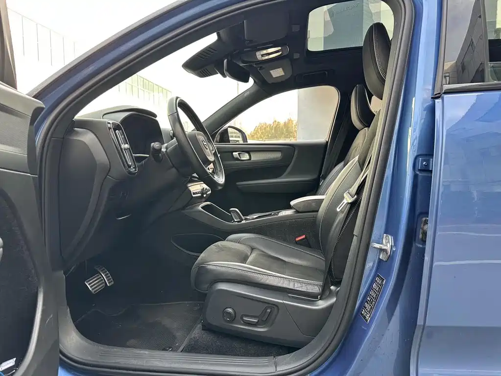 VOLVO XC40 NEW ENERGY