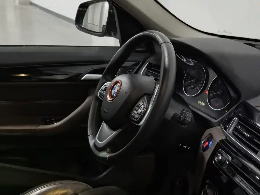 BMW X1 — миниатюра 22