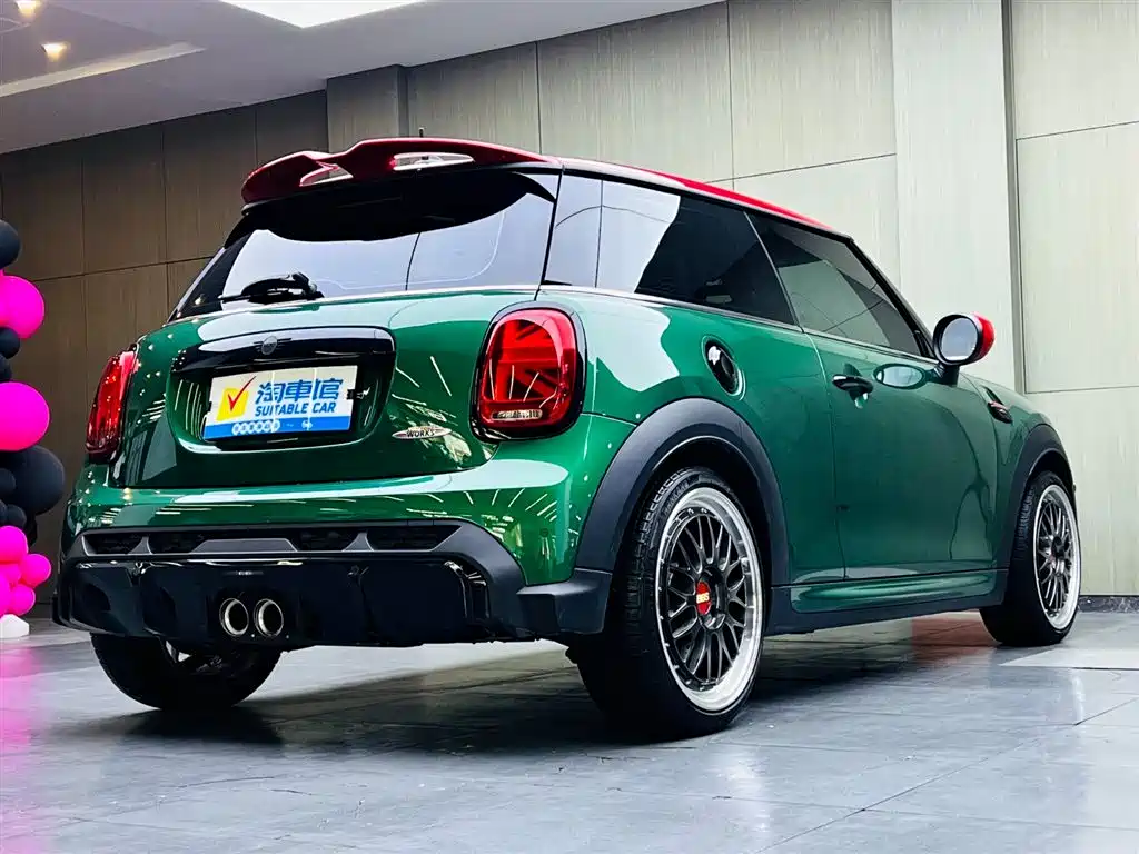 MINI JCW
