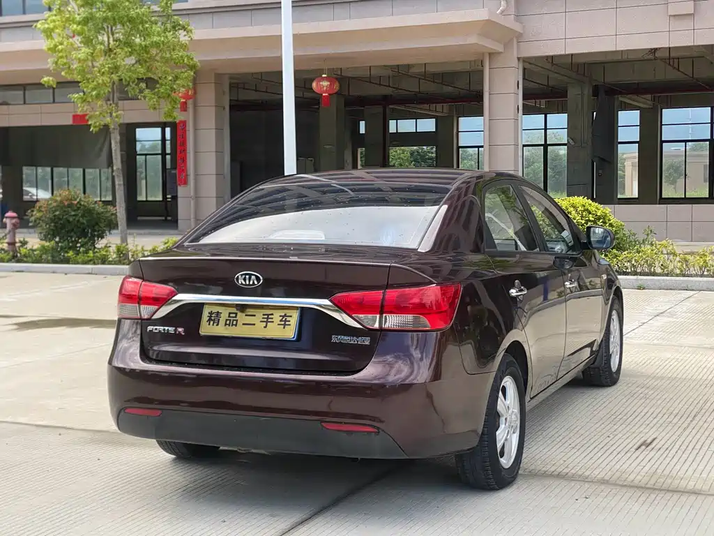 Kia Forte — миниатюра 7