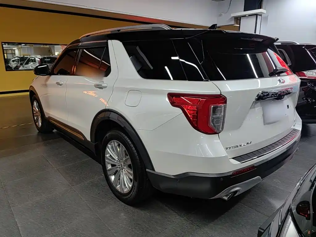 Ford Explorer — миниатюра 5