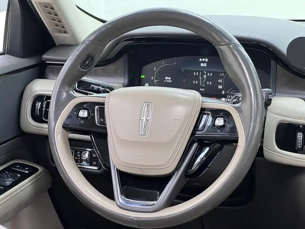 Lincoln Aviator 3.0T V6 4WD Premium Edition, фото 28
