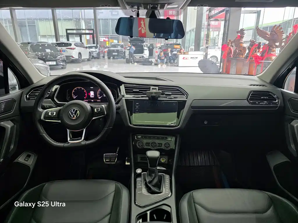 Volkswagen Tiguan L — миниатюра 6