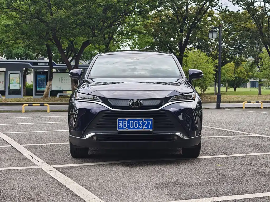 Toyota Harrier — миниатюра 2