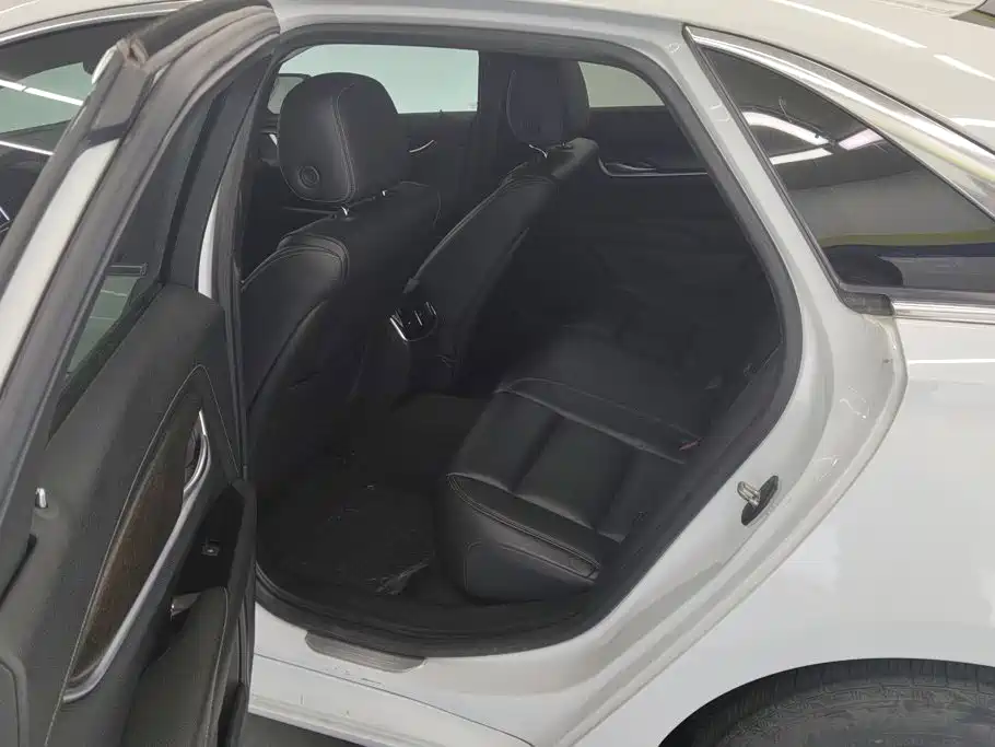 Cadillac XTS — миниатюра 11