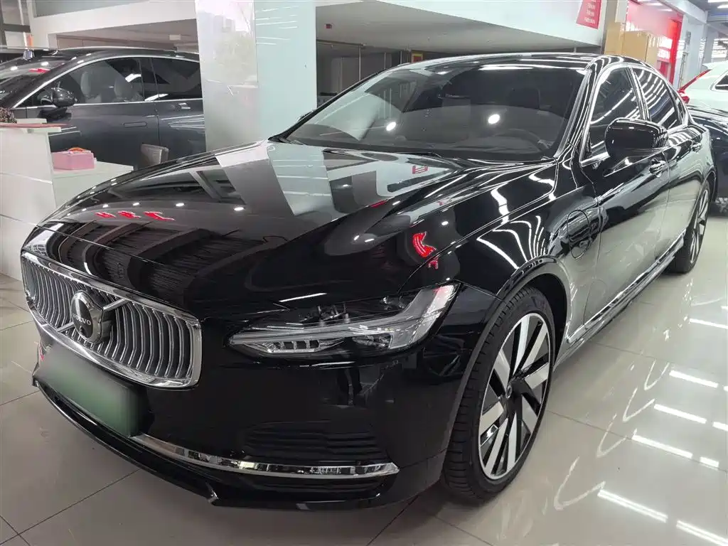 Volvo S90 PHEV 2024