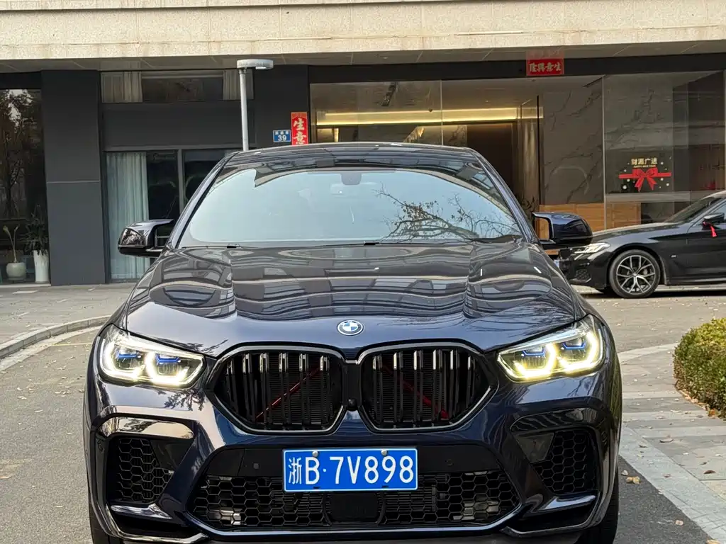 BMW X6 M