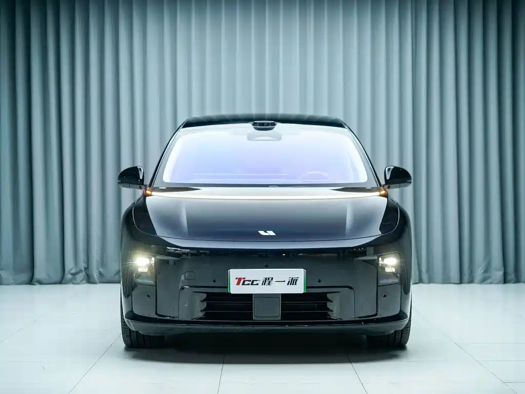 Li Auto Идеальный I8 — миниатюра 2