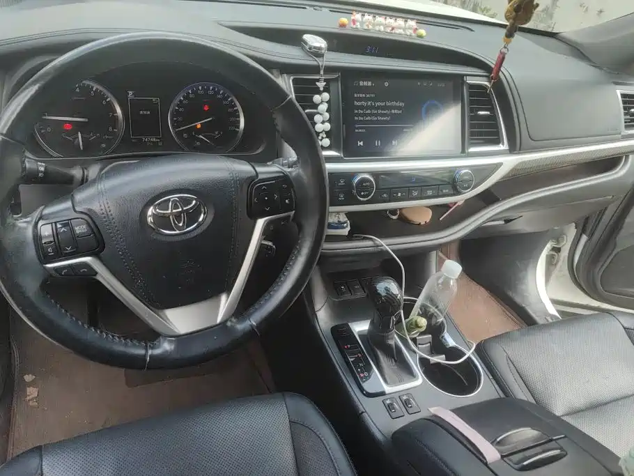 Toyota Highlander — миниатюра 12