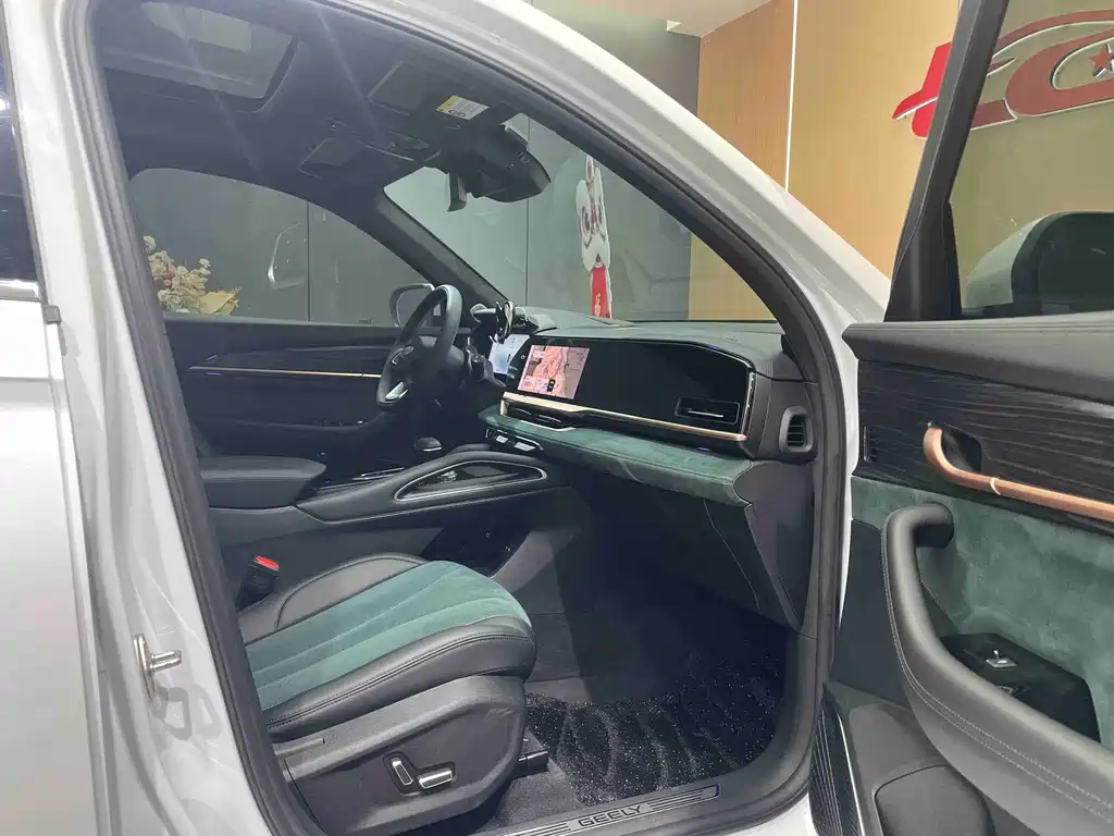 Geely Xingyue L — миниатюра 8