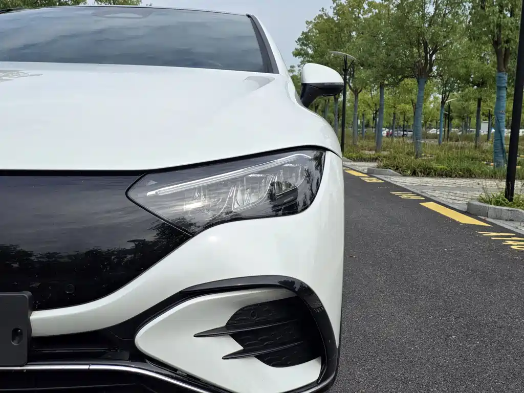 Mercedes-Benz EQE — миниатюра 23