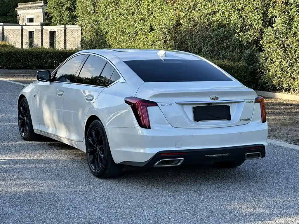 Cadillac CT5 — миниатюра 6