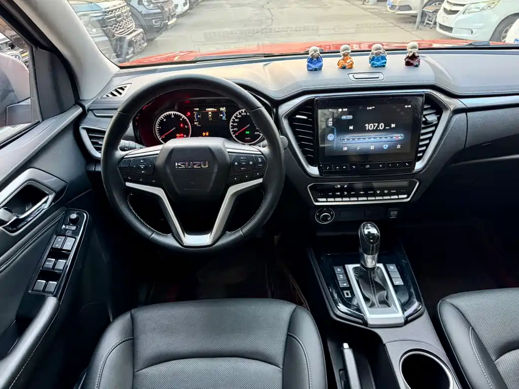 Isuzu D-MAX — миниатюра 11