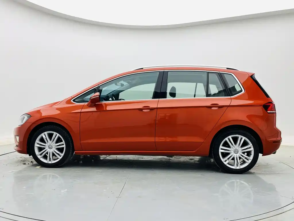 Volkswagen Golf · 2016 230TSI AT Luxury