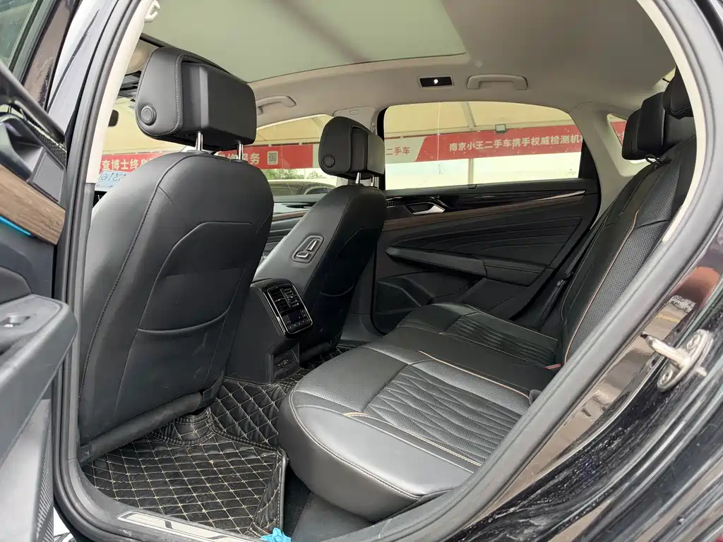 Volkswagen Passat — миниатюра 4