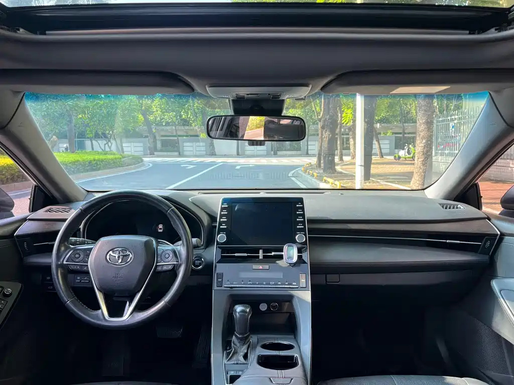 Toyota Avalon — миниатюра 4