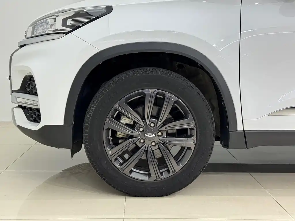Chery Tiggo 8 - фото 8