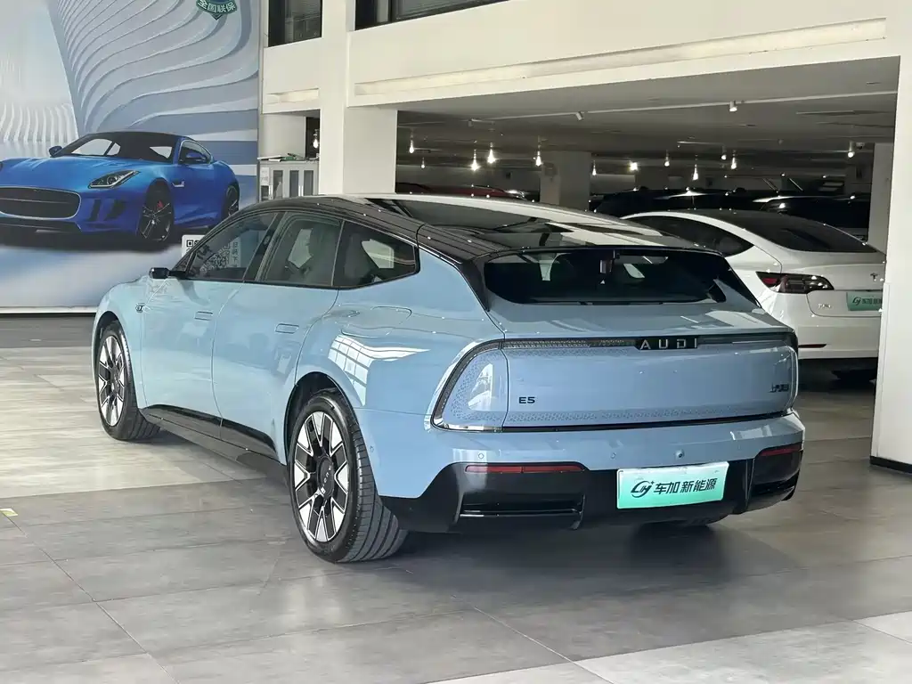 Ауди Ауди. Audi E5 Sportback — миниатюра 6