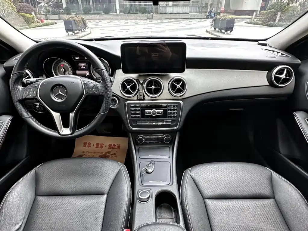 Mercedes-Benz GLA 2015 GLA 200