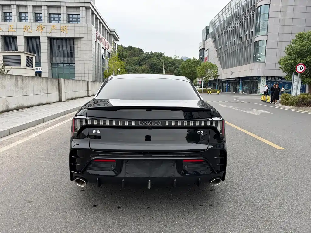 Lynk & Co 03 — миниатюра 19