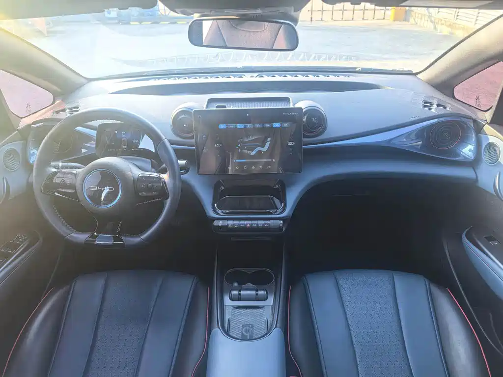 BYD Dolphin — миниатюра 11