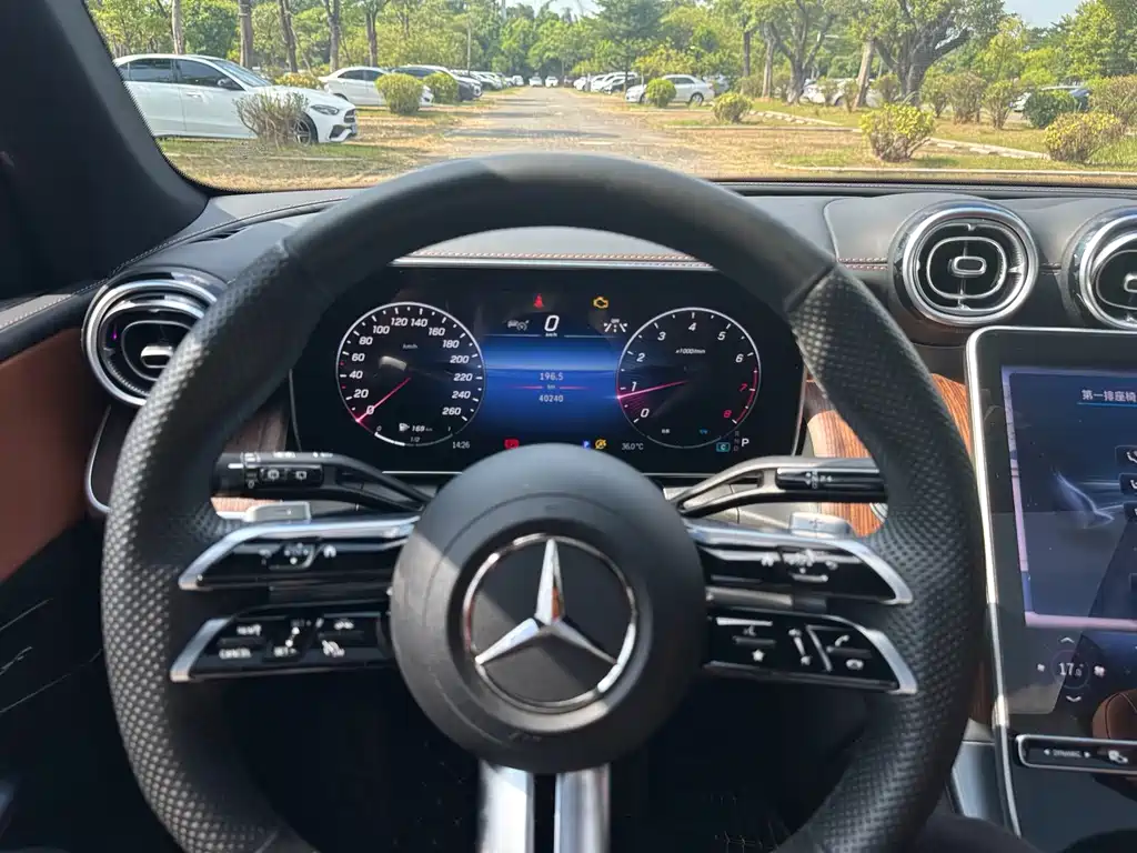 Mercedes-Benz GLC — миниатюра 9