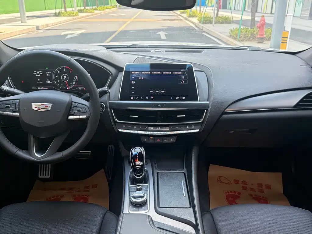 Cadillac CT5 — миниатюра 12