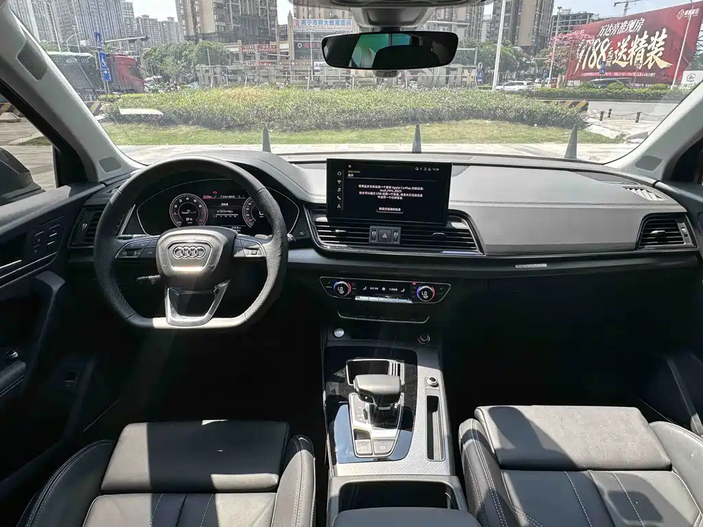 Audi Q5L — миниатюра 9