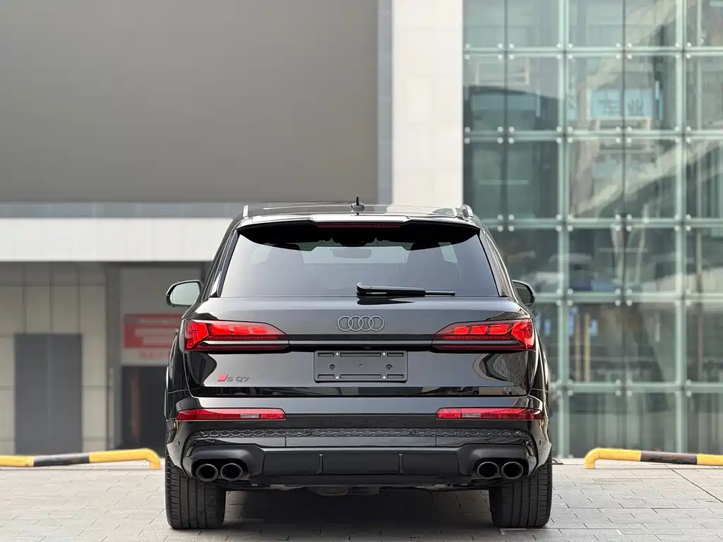 Audi SQ7 2024 4.0 TFSI