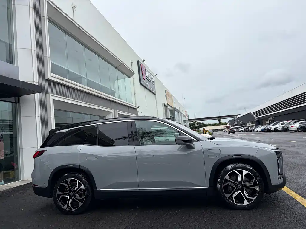 NIO ES8 — миниатюра 11