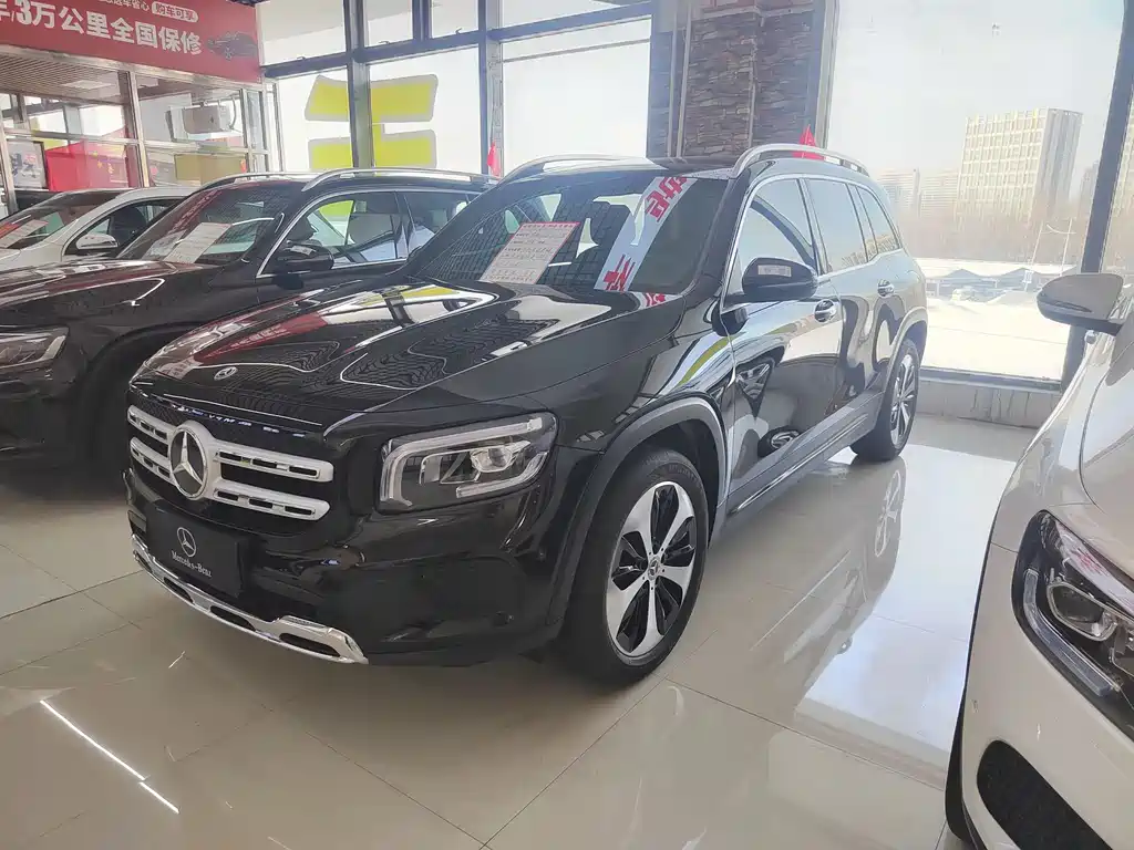 Mercedes-Benz GLB 2023