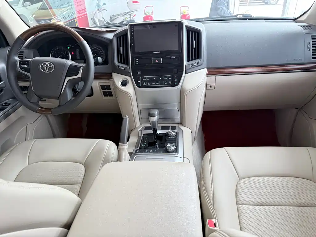 Toyota Land Cruiser — миниатюра 13