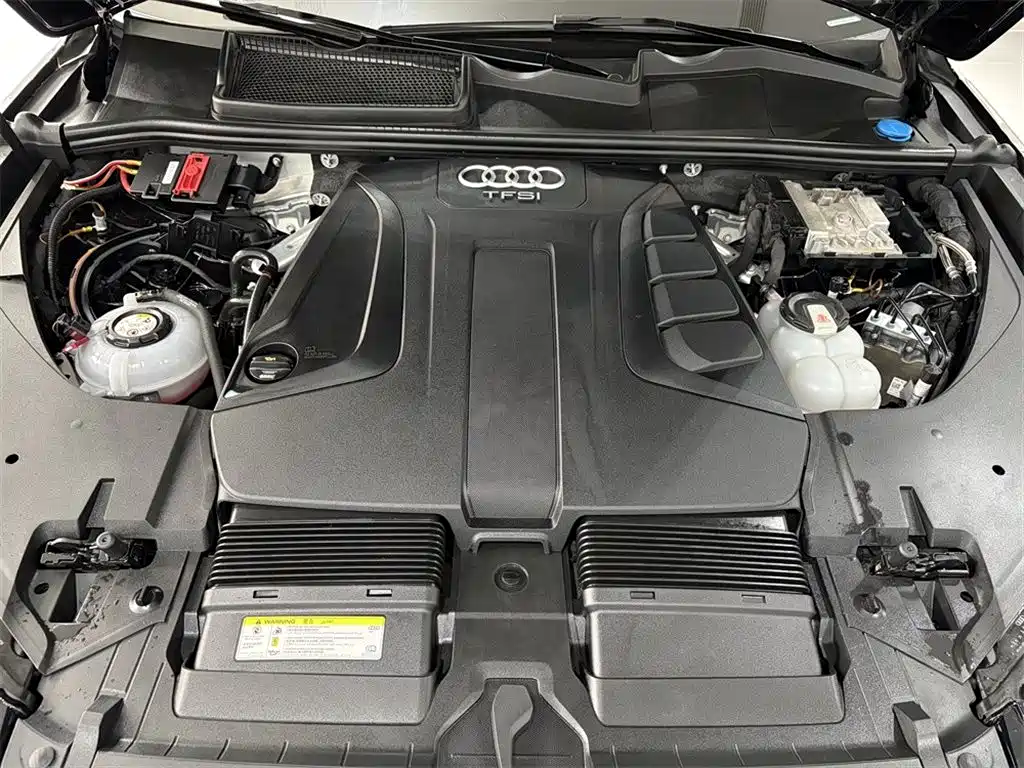 Audi Q7 New Energy — миниатюра 8