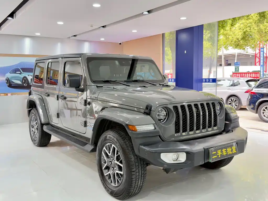 Jeep Wrangler PHEV — миниатюра 3