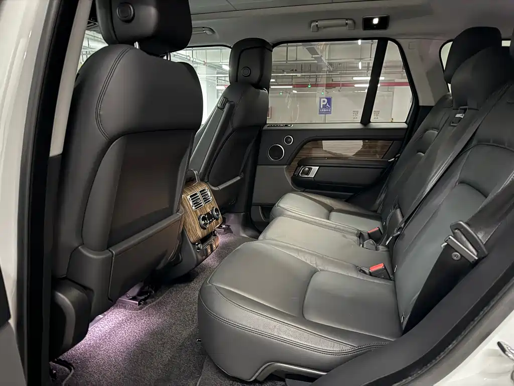 Land Rover Range Rover — миниатюра 10