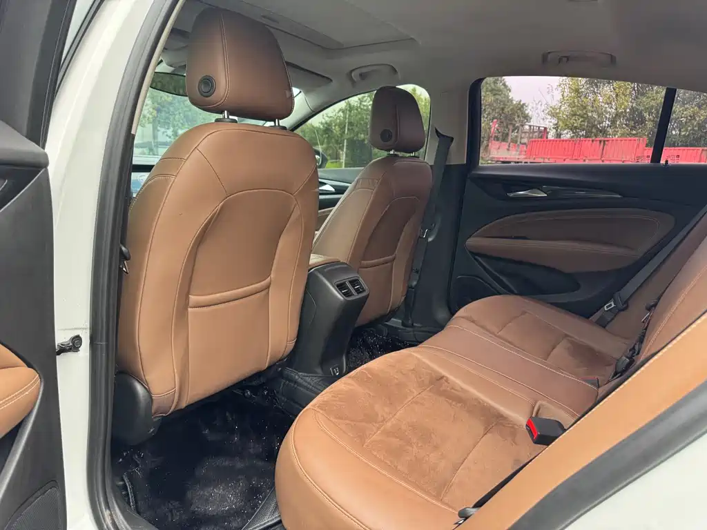Buick Regal — миниатюра 5