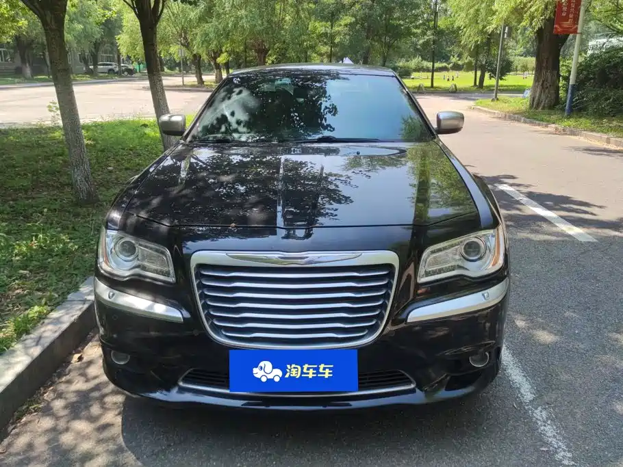 Chrysler 300C — миниатюра 2