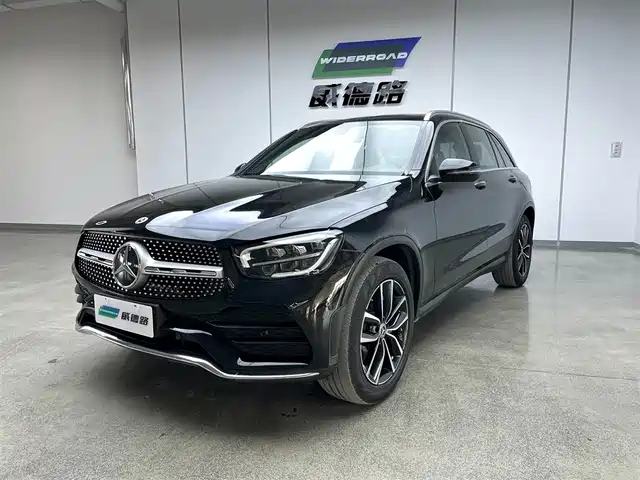 MERCEDES-BENZ GLC