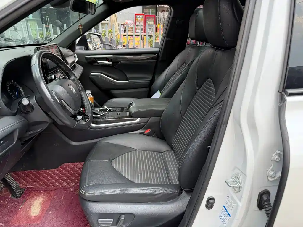 Toyota Crown Kluger — миниатюра 8