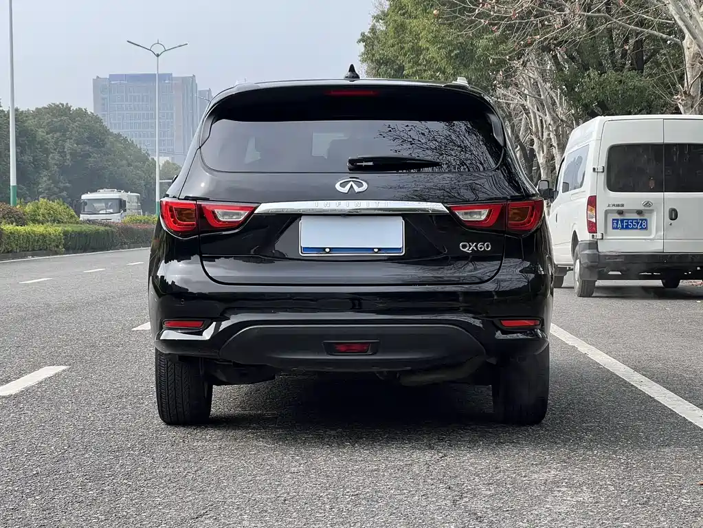 INFINITI QX60