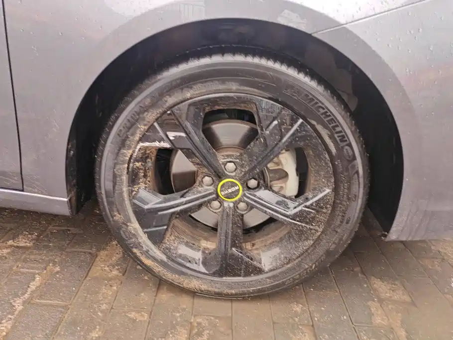Roewe i6 MAX — миниатюра 6
