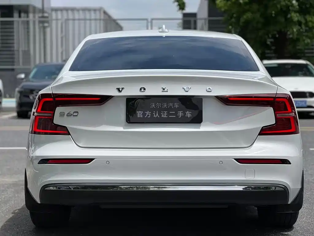 Volvo S60 — миниатюра 10