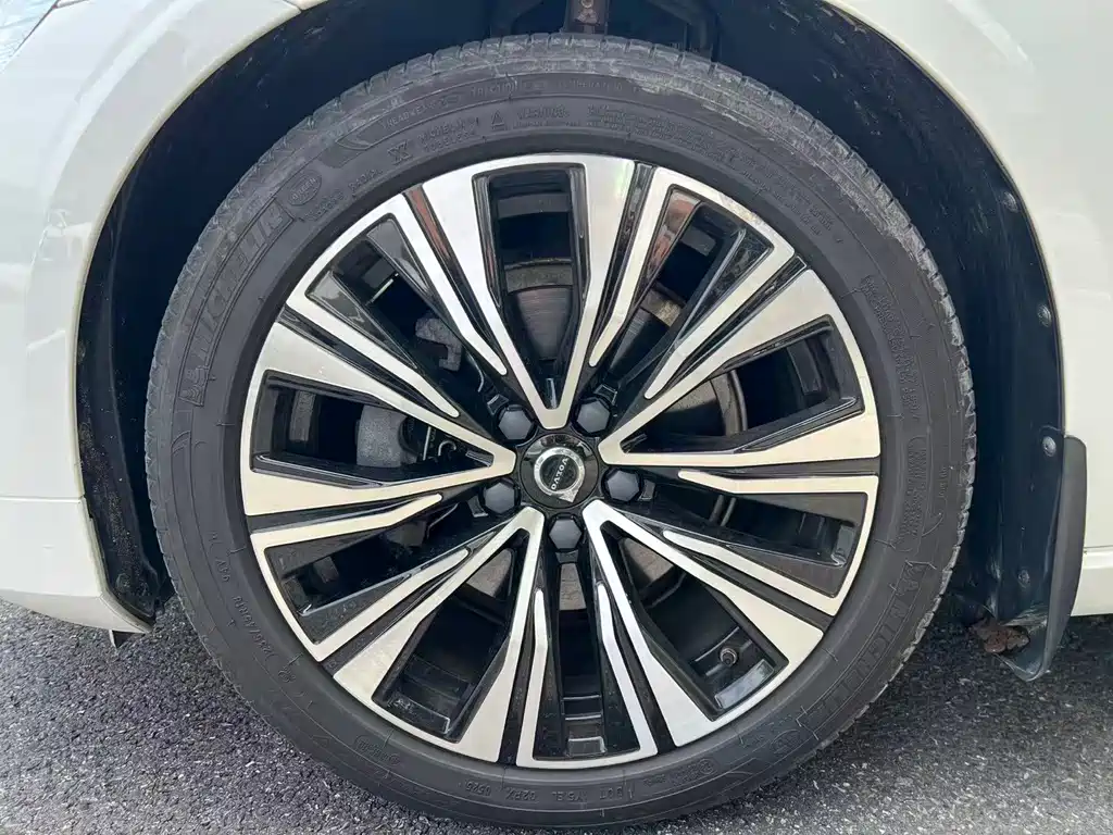 Volvo S60 — миниатюра 11